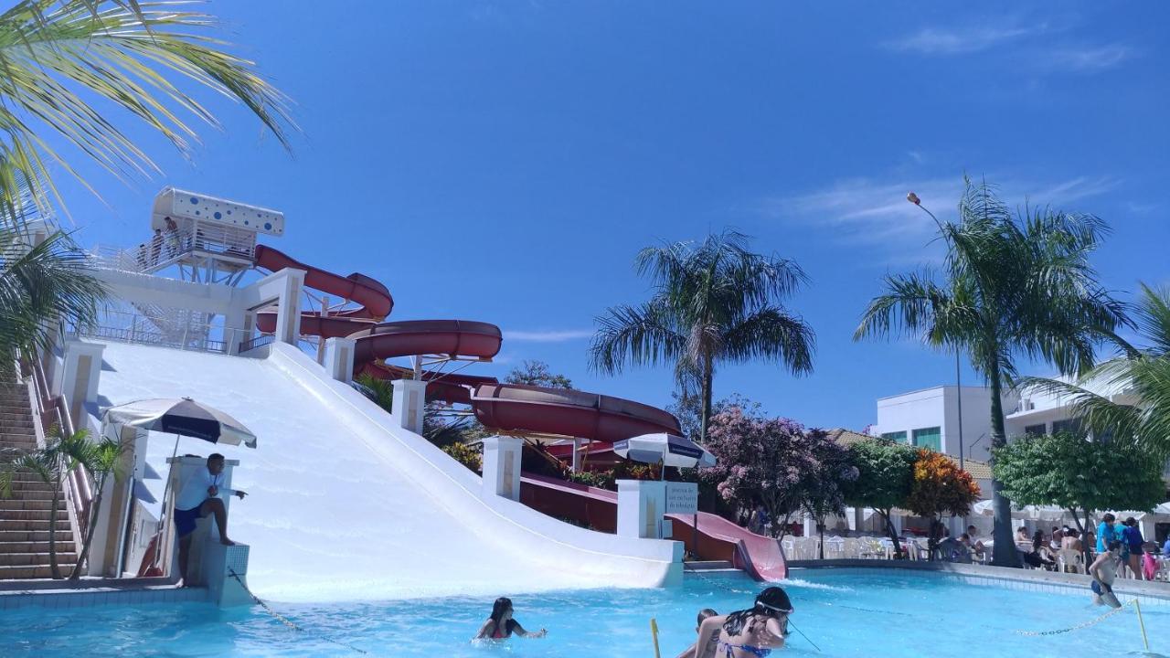 Thermas Lacqua Diroma Com Piscina De Ondas Gratis 24horas Apartamento Caldas Novas